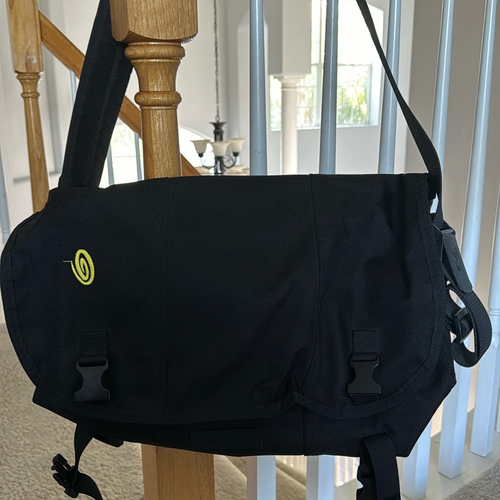 Messenger bag - new Timbuktu brand